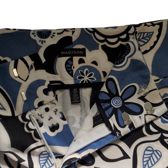 Madison Paisley Floral Blue Crop Pants Size 10 New With Tags - Picture 7 of 9